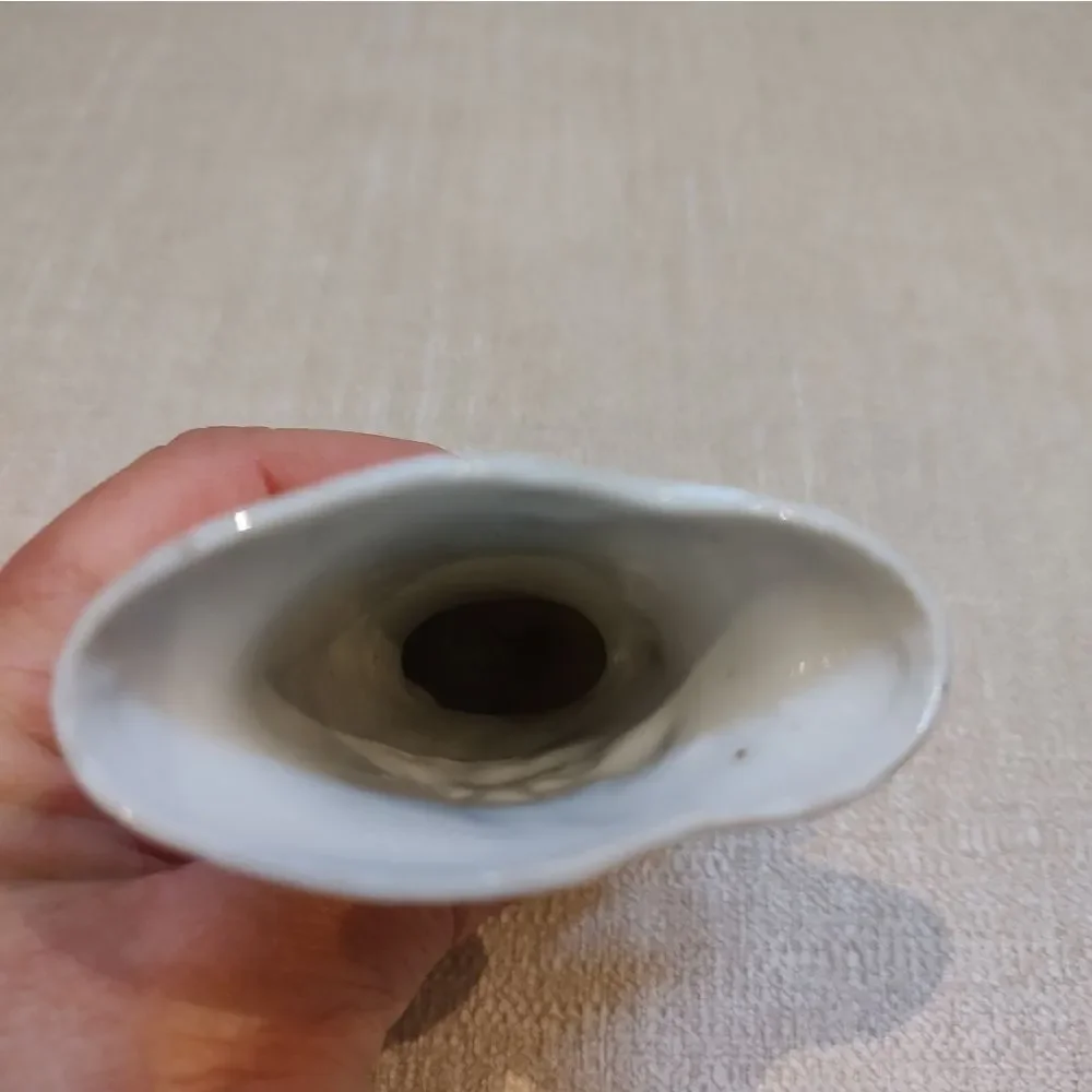 Vintage Small Iris Vase Made in Occupied Japan 1945-1951